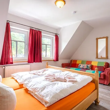 Spielzeughof Guest house *